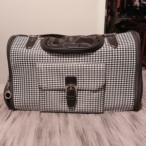 NWOT Dog Carrier Black and White